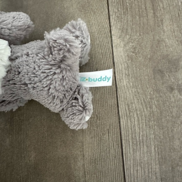 RAZBABY Razbuddy Razberry Teether/Pacifier Holder w/Removable Baby Teether Toy - Picture 4 of 7